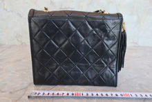 画像をギャラリービューアに読み込む, CHANEL/シャネル マトラッセフリンジチェーンショルダーバッグ ラムスキン ブラック/ゴールド金具 ショルダーバッグ 800040144