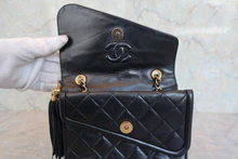 画像をギャラリービューアに読み込む, CHANEL/シャネル マトラッセフリンジチェーンショルダーバッグ ラムスキン ブラック/ゴールド金具 ショルダーバッグ 800040144