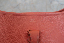 画像をギャラリービューアに読み込む, HERMES／エルメス エブリン3ＰＭ トリヨンクレマンス クレヴェット □Q刻印 ショルダーバッグ 800040145
