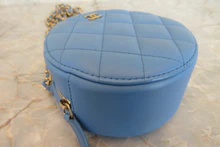画像をギャラリービューアに読み込む, CHANEL/シャネル シャネル19マトラッセラウンドチェーンショルダーバッグ ラムスキン ブルー/ゴールド金具 ショルダーバッグ 700070071
