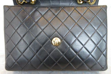 画像をギャラリービューアに読み込む, CHANEL/シャネル 中マトラッセシングルフラップチェーンショルダーバッグ ラムスキン ブラック/ゴールド金具 ショルダーバッグ 700030077