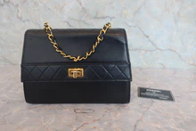 画像をギャラリービューアに読み込む, CHANEL/シャネル 2.55台形チェーンショルダーバッグ ラムスキン ブラック/ゴールド金具 ショルダーバッグ 800030135
