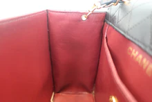 画像をギャラリービューアに読み込む, CHANEL/シャネル 2.55台形チェーンショルダーバッグ ラムスキン ブラック/ゴールド金具 ショルダーバッグ 800030135