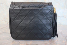 画像をギャラリービューアに読み込む, CHANEL/シャネル マトラッセフリンジチェーンショルダーバッグ ラムスキン ブラック/ゴールド金具 ショルダーバッグ 800020112