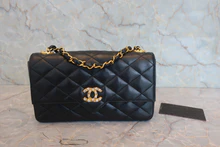 画像をギャラリービューアに読み込む, CHANEL/シャネル マトラッセチェーンショルダーバッグ ラムスキン ブラック/ゴールド金具 ショルダーバッグ 800030212