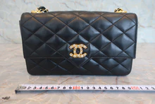 画像をギャラリービューアに読み込む, CHANEL/シャネル マトラッセチェーンショルダーバッグ ラムスキン ブラック/ゴールド金具 ショルダーバッグ 800030212