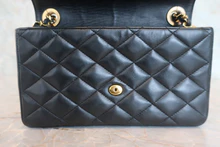画像をギャラリービューアに読み込む, CHANEL/シャネル マトラッセチェーンショルダーバッグ ラムスキン ブラック/ゴールド金具 ショルダーバッグ 800030212
