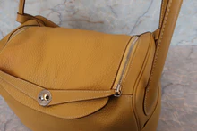 画像をギャラリービューアに読み込む, HERMES/エルメス リンディ34 トリヨンクレマンス カリー □L刻印 ショルダーバッグ 700110140