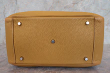 画像をギャラリービューアに読み込む, HERMES/エルメス リンディ34 トリヨンクレマンス カリー □L刻印 ショルダーバッグ 700110140