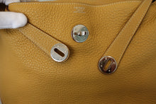 画像をギャラリービューアに読み込む, HERMES/エルメス リンディ34 トリヨンクレマンス カリー □L刻印 ショルダーバッグ 700110140