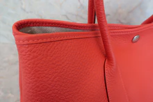 画像をギャラリービューアに読み込む, HERMES／エルメス ガーデンパーティPM ネゴンダ ルージュピヴォワンヌ R刻印 トートバッグ 800030181
