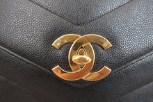 画像をギャラリービューアに読み込む, CHANEL/シャネル Vステッチチェーンショルダーバッグ キャビアスキン ブラック/ゴールド金具 ショルダーバッグ 800030196