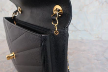 画像をギャラリービューアに読み込む, CHANEL/シャネル Vステッチチェーンショルダーバッグ キャビアスキン ブラック/ゴールド金具 ショルダーバッグ 800030196