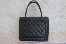 画像をギャラリービューアに読み込む, CHANEL/シャネル 復刻トート キャビアスキン ブラック/シルバー金具 トートバッグ 800020137
