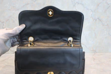 画像をギャラリービューアに読み込む, CHANEL/シャネル パリ限定ミニマトラッセダブルフラップチェーンショルダーバッグ ラムスキン ブラック/ゴールド金具 ショルダーバッグ 800020186