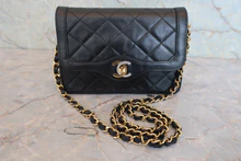 画像をギャラリービューアに読み込む, CHANEL/シャネル パリ限定ミニマトラッセダブルフラップチェーンショルダーバッグ ラムスキン ブラック/ゴールド金具 ショルダーバッグ 800030163
