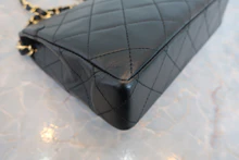 画像をギャラリービューアに読み込む, CHANEL/シャネル パリ限定ミニマトラッセダブルフラップチェーンショルダーバッグ ラムスキン ブラック/ゴールド金具 ショルダーバッグ 800030163

