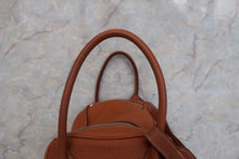 画像をギャラリービューアに読み込む, HERMES/エルメス リンディ30 トリヨンクレマンス オレンジ □M刻印 ショルダーバッグ 700030049