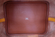 画像をギャラリービューアに読み込む, HERMES／エルメス ピコタンロックタッチＭＭ トリヨンクレマンス/ヴォースイフト キュイーブル/ジョーヌドール X刻印 ハンドバッグ 700090134
