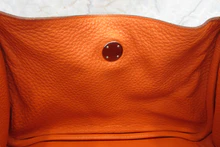 画像をギャラリービューアに読み込む, HERMES/エルメス リンディ30 トリヨンクレマンス オレンジ □M刻印 ショルダーバッグ 700030049