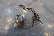 画像をギャラリービューアに読み込む, HERMES／エルメス ピコタンロックタッチＭＭ トリヨンクレマンス/ヴォースイフト キュイーブル/ジョーヌドール X刻印 ハンドバッグ 700090134
