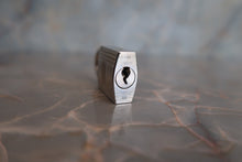 画像をギャラリービューアに読み込む, CHANEL/シャネル ココマークチェーンショルダーバッグ キャビアスキン ブラック/ゴールド金具 ショルダーバッグ 800040007