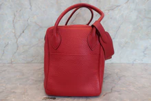 画像をギャラリービューアに読み込む, HERMES／エルメス リンディ34 トリヨンクレマンス ルージュガランス □M刻印 ショルダーバッグ 700100237
