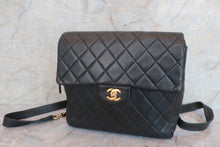 Load image into Gallery viewer, CHANEL Medallion Tote Caviar skin Black/Gold hadware Tote bag 700010223
