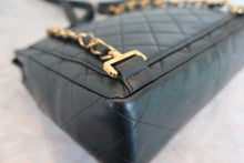 Load image into Gallery viewer, CHANEL Medallion Tote Caviar skin Black/Gold hadware Tote bag 700010223
