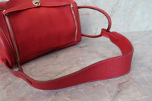 画像をギャラリービューアに読み込む, HERMES/エルメス リンディ34 トリヨンクレマンス ルージュカザック □Q刻印 ショルダーバッグ 700090167