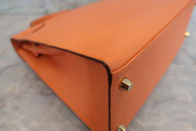 画像をギャラリービューアに読み込む, HERMES/エルメス ケリー28 ヴォーエプソン マンゴー □P刻印 ショルダーバッグ 700120070