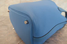 画像をギャラリービューアに読み込む, HERMES／エルメス ピコタンロックタッチＰＭ トリヨンクレマンス/ヴォースイフト ブルーパラダイス T刻印 ハンドバッグ 700100239
