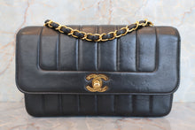 Load image into Gallery viewer, CHANEL Mademoiselle chain shoulder bag Lambskin Black/Gold hadware Shoulder bag 600120140
