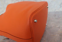 画像をギャラリービューアに読み込む, HERMES／エルメス ピコタンロックＭＭ トリヨンクレマンス オレンジ □N刻印 ハンドバッグ 700100185
