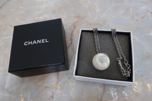 CHANEL/シャネル ココマークネックレス 銀メッキ/プラスチック シルバー ネックレス 500090150