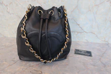 画像をギャラリービューアに読み込む, CHANEL/シャネル ココマーク巾着チェーンショルダーバッグ キャビアスキン ブラック/ゴールド金具 ショルダーバッグ 800020271
