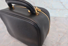 画像をギャラリービューアに読み込む, CHANEL/シャネル ココマークバニティ キャビアスキン ブラック/ゴールド金具 バニティ 800040041