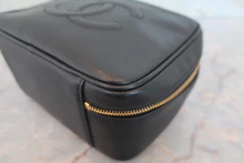 画像をギャラリービューアに読み込む, CHANEL/シャネル ココマークバニティ キャビアスキン ブラック/ゴールド金具 バニティ 800040041
