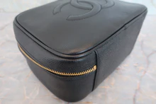 画像をギャラリービューアに読み込む, CHANEL/シャネル ココマークバニティ キャビアスキン ブラック/ゴールド金具 バニティ 800040041