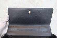 画像をギャラリービューアに読み込む, CHANEL/シャネル マドモアゼルハンドバッグ キャビアスキン ブラック/ゴールド金具 ハンドバッグ 800030016
