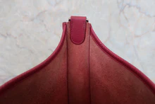 画像をギャラリービューアに読み込む, HERMES／エルメス エブリン3ＰＭ トリヨンクレマンス ルビー □N刻印 ショルダーバッグ 800040036
