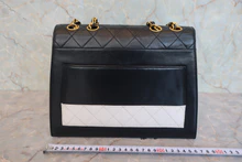 画像をギャラリービューアに読み込む, CHANEL/シャネル 2.55バイカラーチェーンショルダーバッグ ラムスキン ブラック/ホワイト/ゴールド金具 ショルダーバッグ 800020145