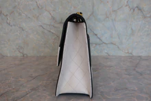 画像をギャラリービューアに読み込む, CHANEL/シャネル 2.55バイカラーチェーンショルダーバッグ ラムスキン ブラック/ホワイト/ゴールド金具 ショルダーバッグ 800020145