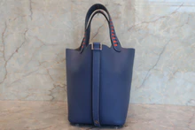 画像をギャラリービューアに読み込む, HERMES/エルメス ピコタンロックPMトレサージュ ヴォーエプソン ブルーブライトン/カプシーヌ/ブルーサフィール C刻印 ハンドバッグ 700120149