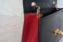 画像をギャラリービューアに読み込む, CHANEL/シャネル 2.55バイカラーチェーンショルダーバッグ ラムスキン ブラック/レッド/ゴールド金具 ショルダーバッグ 800020199
