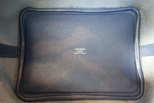 画像をギャラリービューアに読み込む, HERMES／エルメス ピコタンロックＰＭトレサージュ ヴォーエプソン ブルーブライトン/カプシーヌ/ブルーサフィール C刻印 ハンドバッグ 700120132
