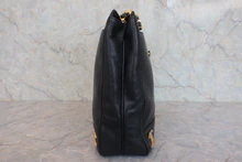 画像をギャラリービューアに読み込む, CHANEL/シャネル トリプルココマークチェーンショルダーバッグ キャビアスキン ブラック/ゴールド金具 ショルダーバッグ 800030012
