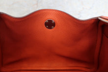 画像をギャラリービューアに読み込む, CHANEL/シャネル マドモアゼルチェーンショルダーバッグ キャビアスキン ブラック/ゴールド金具 ショルダーバッグ 800040073