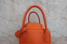 画像をギャラリービューアに読み込む, HERMES/エルメス リンディ30 トリヨンクレマンス オレンジ □O刻印 ショルダーバッグ 800040056