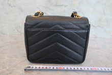 画像をギャラリービューアに読み込む, CHANEL/シャネル Vステッチチェーンショルダーバッグ キャビアスキン ブラック/ゴールド金具 ショルダーバッグ 800010177
